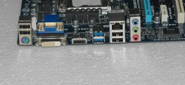 Gigabyte GA-H77M-D3H оригинальная материнская плата DDR3 LGA 1155 USB2.0 USB3.0 32Гб SATA III H77M-D3H б/у рабочего Материнская плата