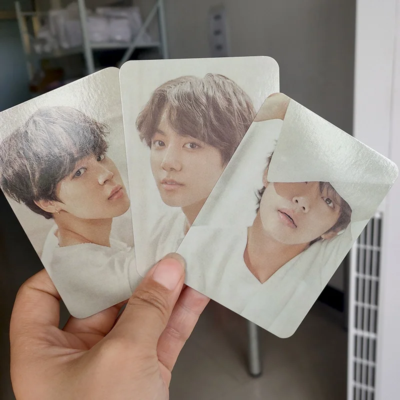 

Wholesale Kpop Bangtan Boys V JK Collection Postercard Photo Card Lomo Card Korean Fashion Boys Poster Picture Fans Gifts