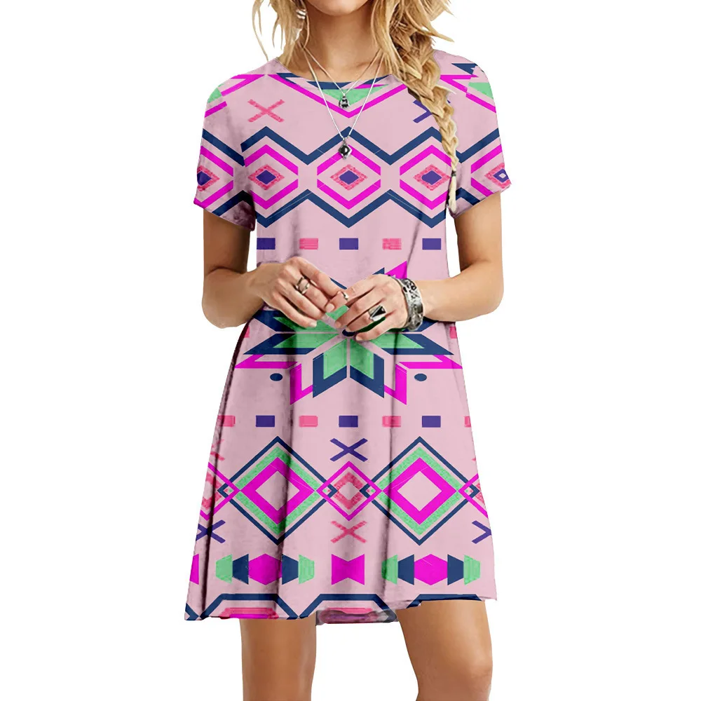 

Женское платье с круглым вырезом, коротким рукавом и принтом