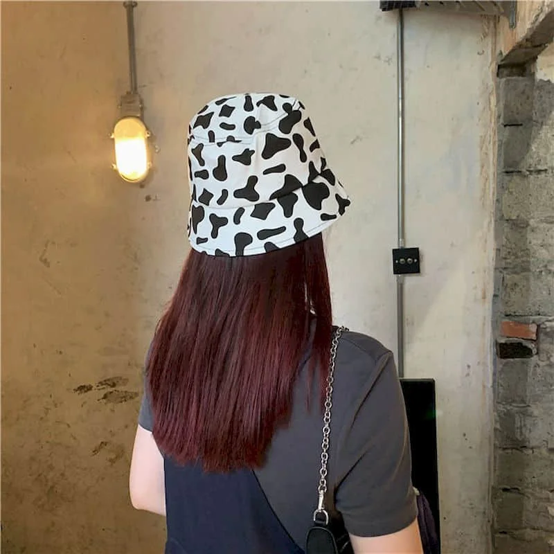 Japanese niche cow pattern fisherman hat tide Korean version of personality fashion face small basin hat female ins net red hat