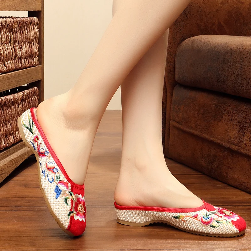 

2019 summer new women's flat slippers linen national wind embroidered slippers comfortable flat wear non-slip bag