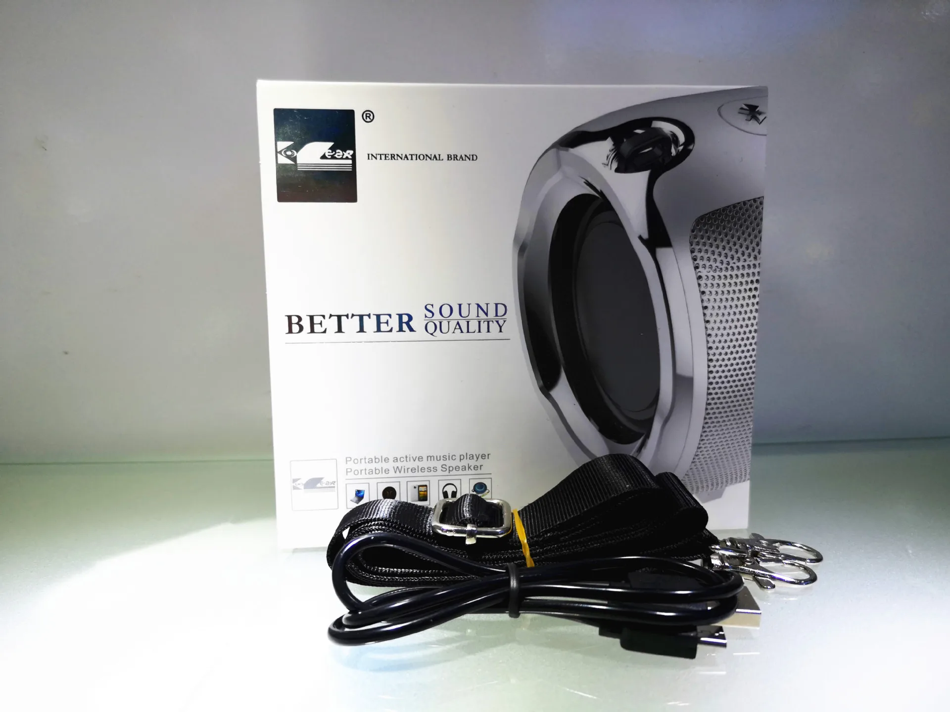 Bluetooth динамик мобильный телефон беспроводной открытый портативный компьютер колонки ремень Тяжелый сабвуфер компактный динамик радио F4040E