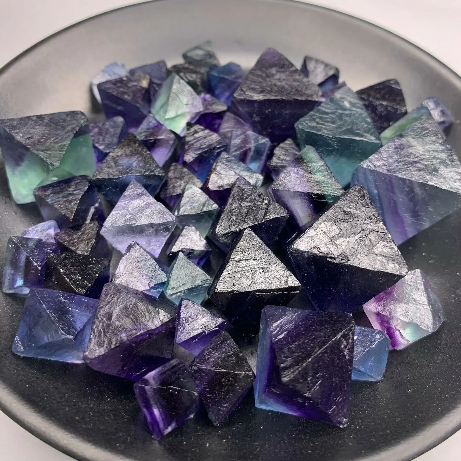 Натуральный бриллиантовый октаэдрон 100 г оригинальный камень драгоценный