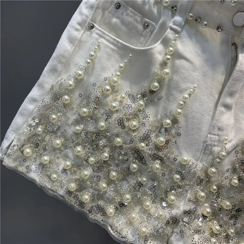 

Heavy Beads Diamond White Denim Shorts 2021 Summer Cool A- Line Wide-Leg Hot Pants Fashion Street Clothing Shorts for Women