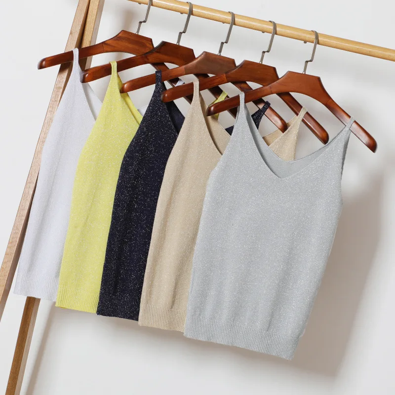 Женская Трикотажная майка на тонких бретельках с V-образным вырезом | одежда