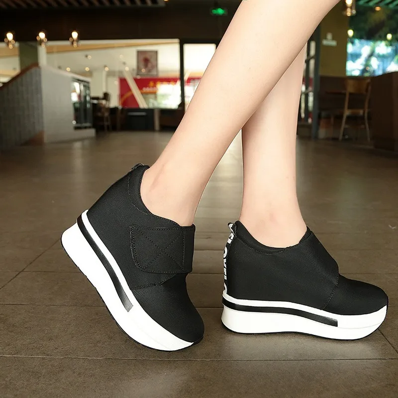 Новинка женская обувь на плоской платформе слипоны толстой подошве кроссовки