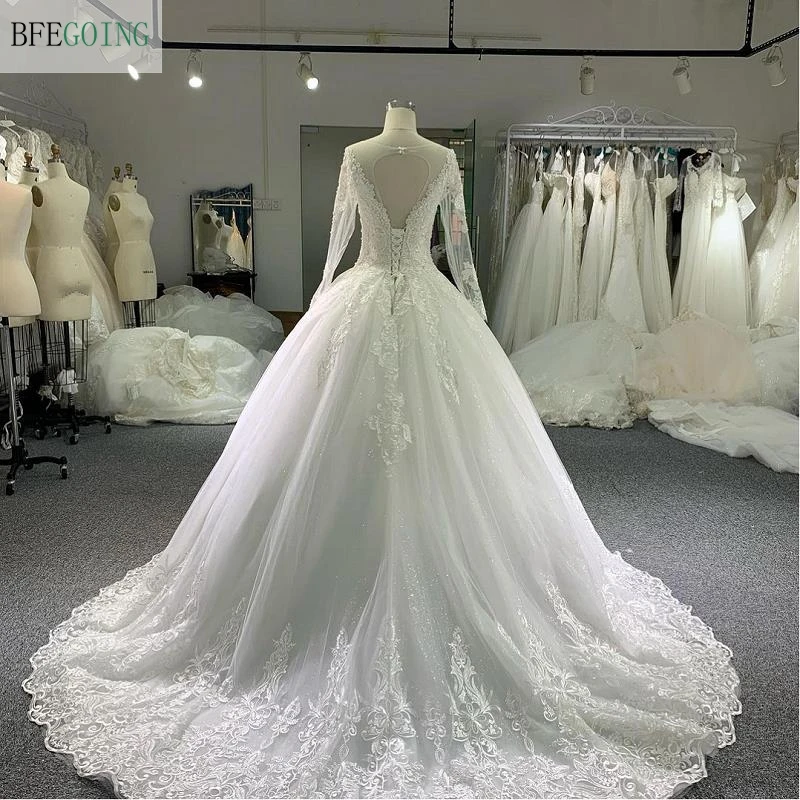 

Ivory Lace Tulle Appliques Beading Long Sleeves Scoop Floor-Length Ball Gown Wedding Dresses Chapel Train