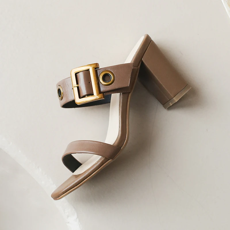 

Women's Shoes