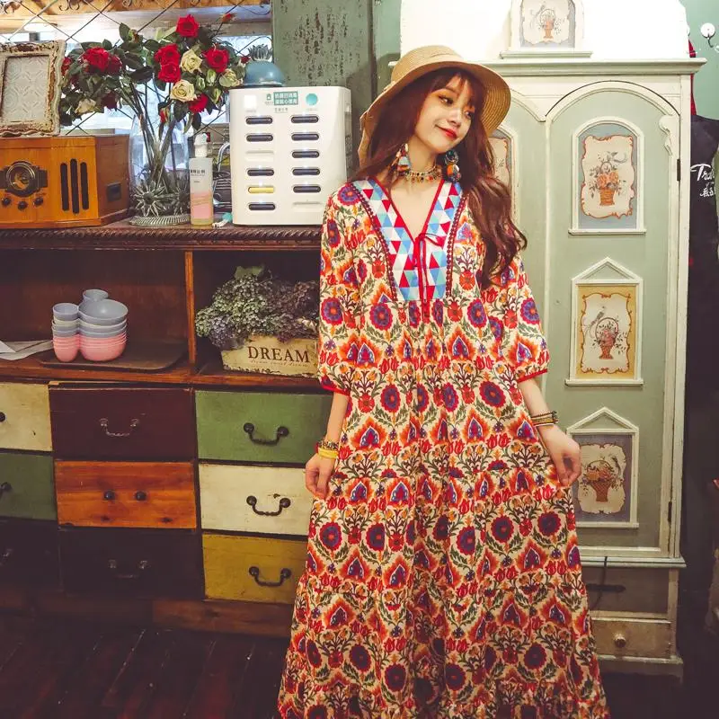 

Video scene shooting shao about Aaron and Bohemian national wind restoring ancient ways is printed resort loose dress