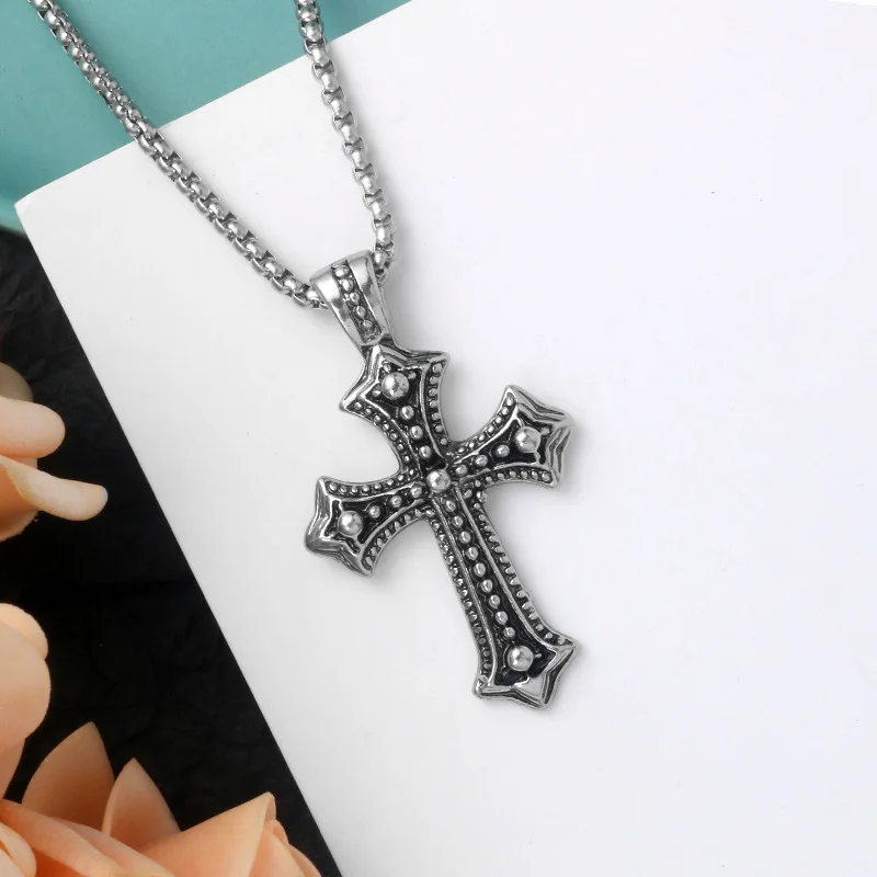 

2021 new retro gothic style cross hipster necklace men's student personality hip hop stainless steel pendant necklace