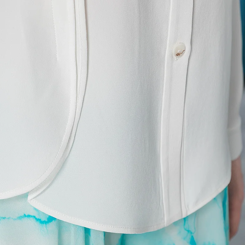 

VOA 40m/m Silk Heavy White Pointed Collar Long Sleeve Single Breasted Asymmetric Design Loose Straight Shirt BE273