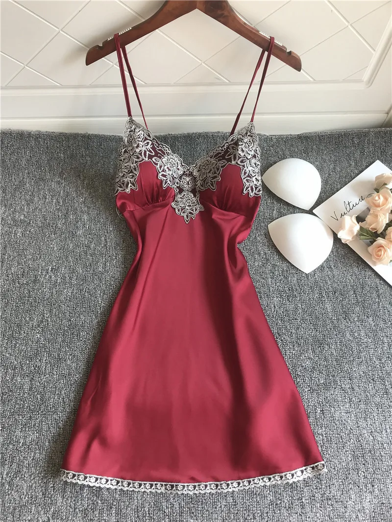 Нижнее белье домашняя одежда Женская Сексуальная Короткая атласная пижама с