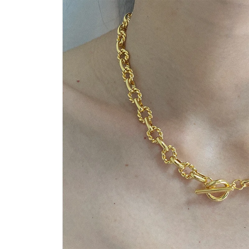 

Mahogany stitching chain European and American style street shooting fashionable gold summer jewelry