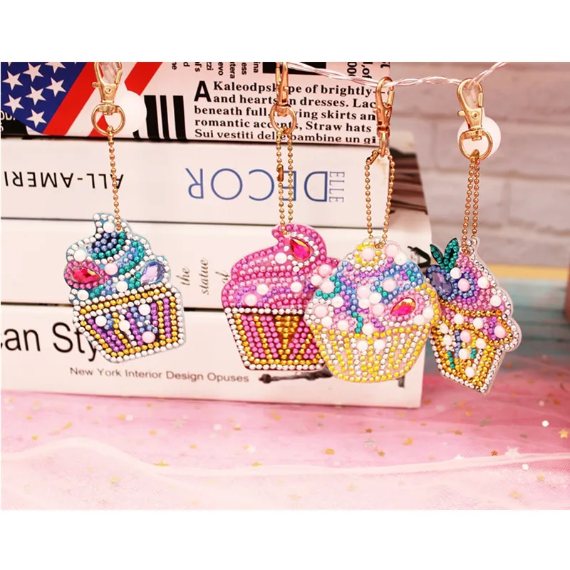 Самодельный брелок с орнаментом полностью круглые хрустальные брелоки