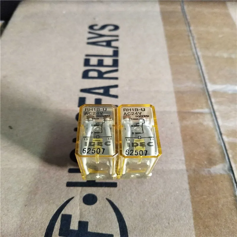 

5 шт., новое оригинальное реле Idec Hequan