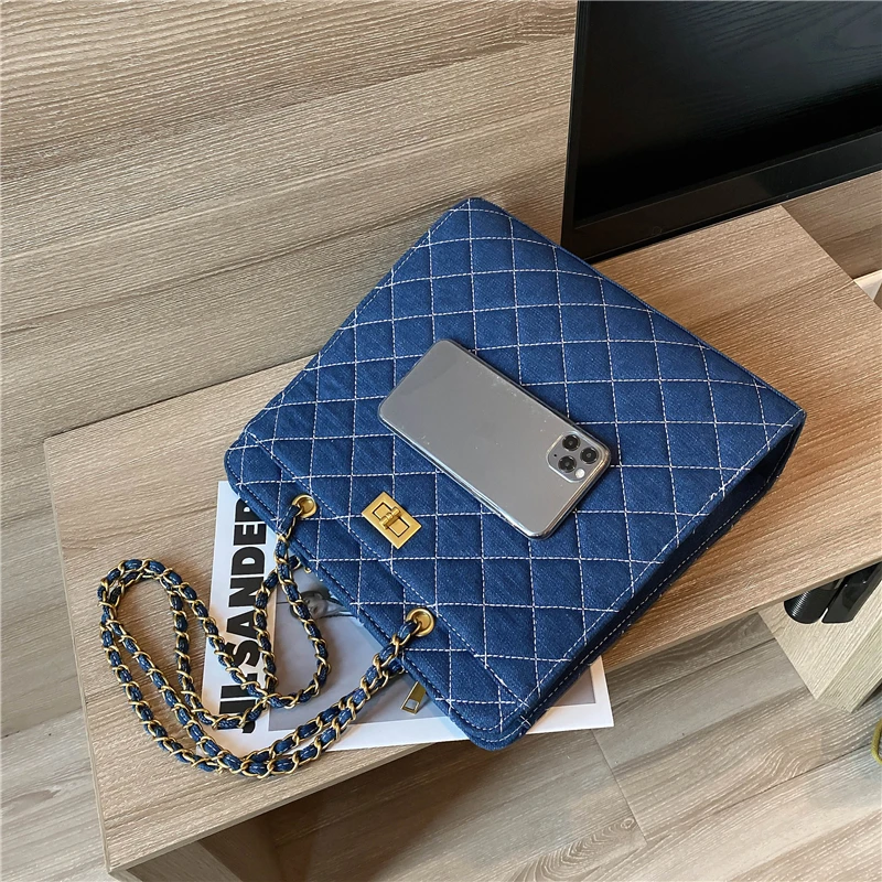 

Stylish Blue Color Quilted Denim Chain Shoulder Bags For Women Luxury Brand Plaid Tote Bags Large Capacity Ladies Work Briefcase