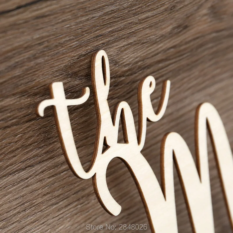 Изготовленный На Заказ деревянный лазерный знак с названием семьи дверной