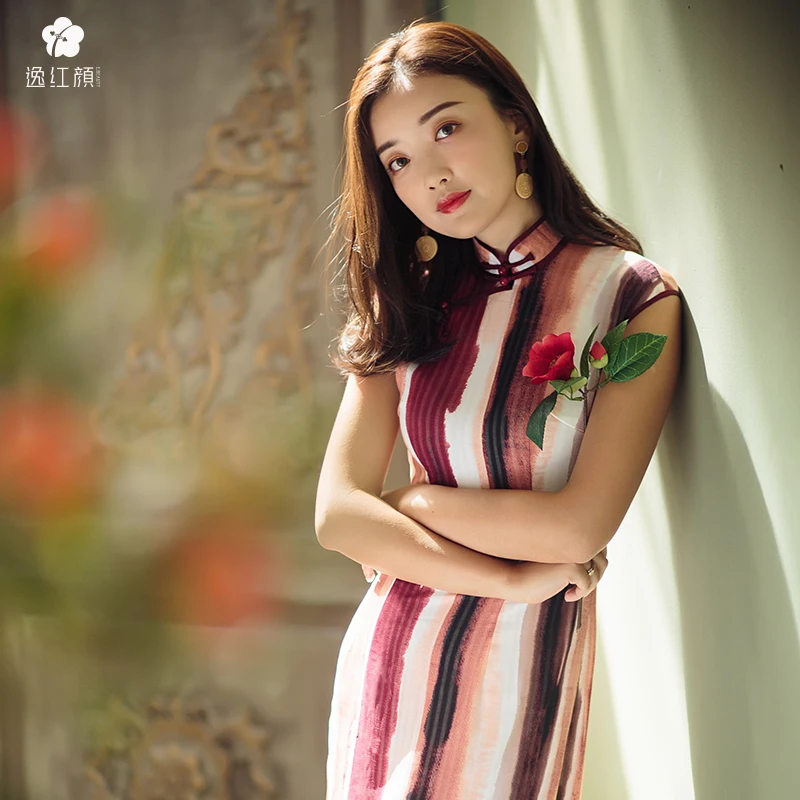 

Yihongyan down * Mandarin improved cheongsam dress spring and autumn new versatile solid color Republic of China style