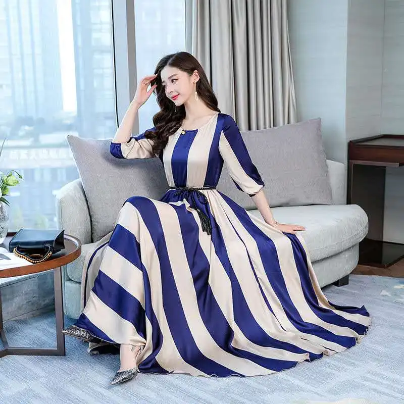 

Женское платье в полоску, из полиэстера, с круглым вырезом и длинным рукавом