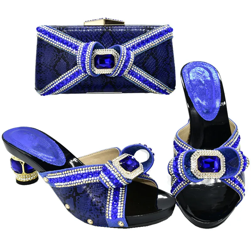 Новейший комплект Итальянский из туфель и сумочки в африканском стиле женских на