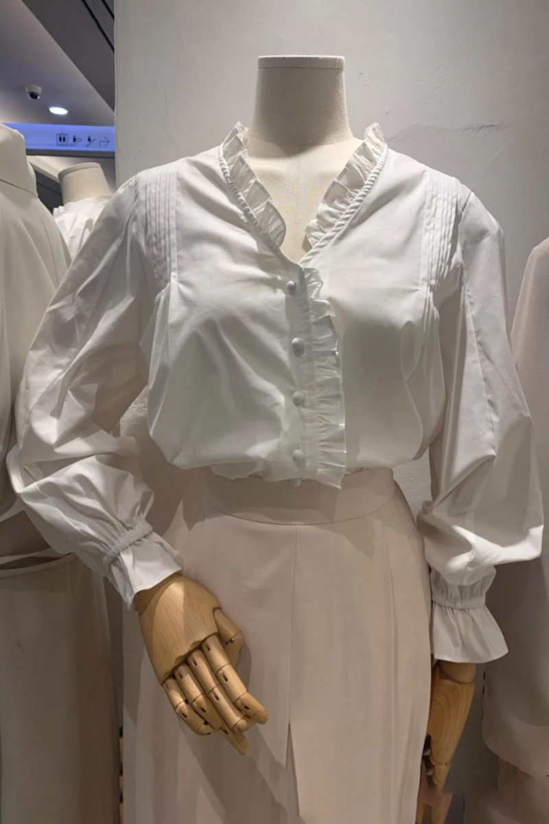 

Sweet Fungus Edge V-neck White Shirts Women Blouses New Solid All-match Blusas Mujer Spring Long Sleeve Casual Women Tops