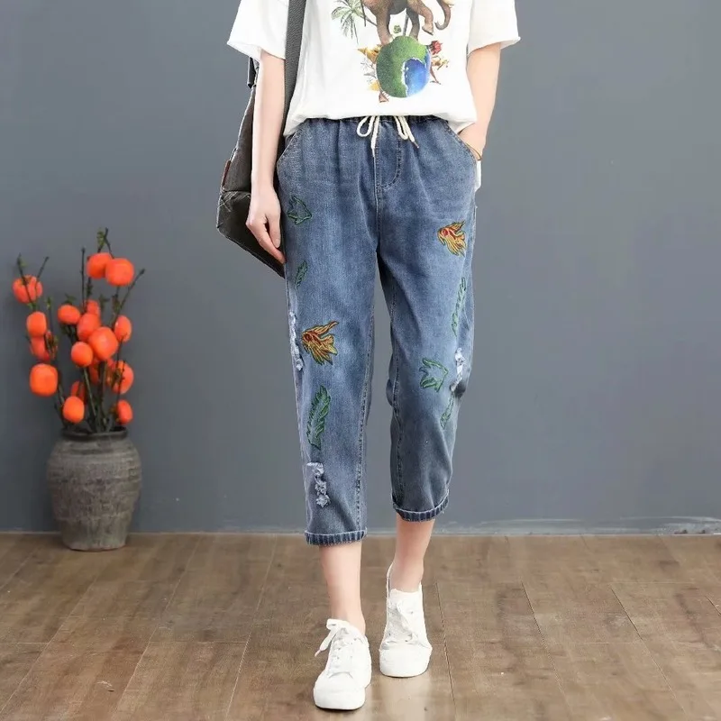 

M-3XL Vintage Embroidered Blue Jeans Women's Slim 8/10 Denim Pants