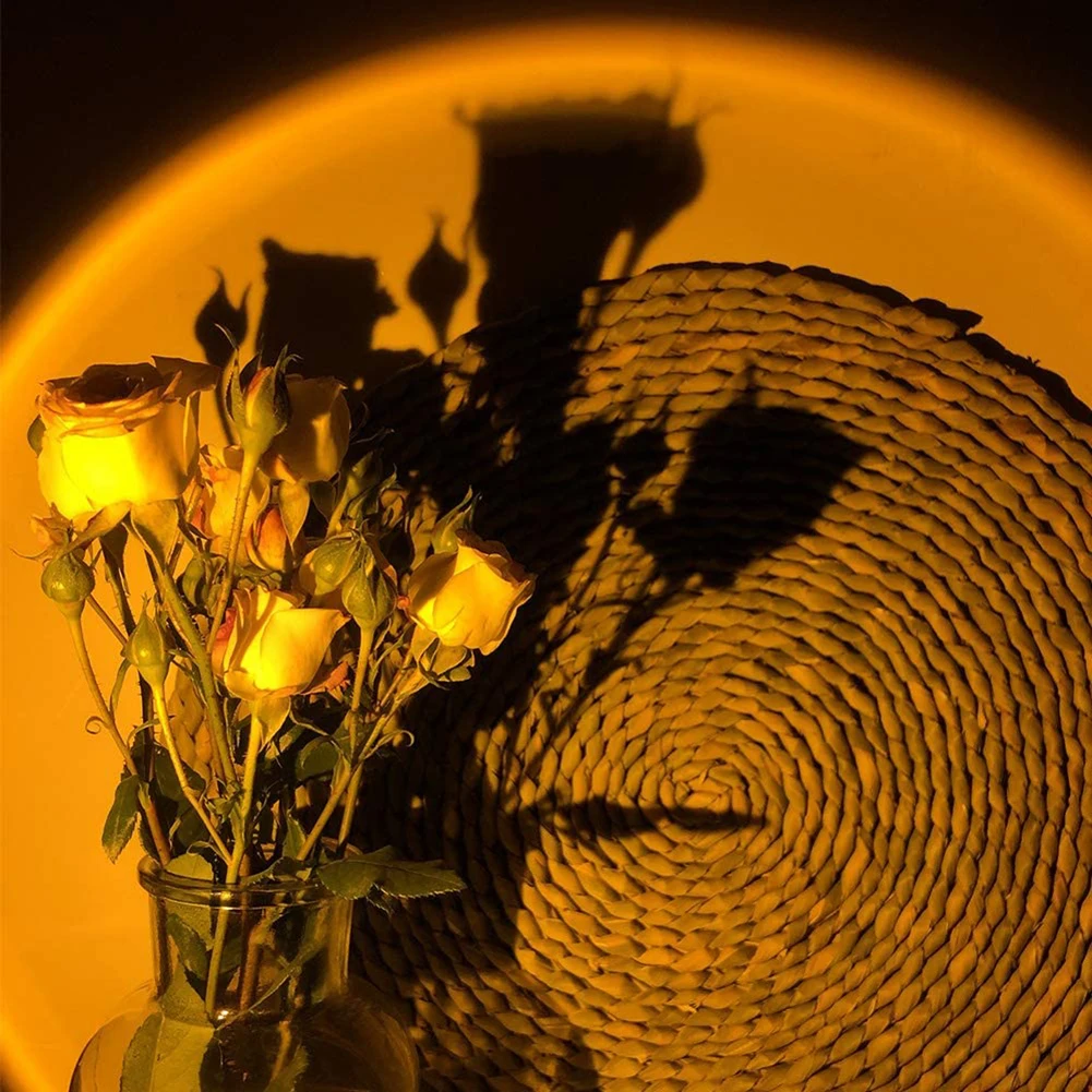 

180 Degree Rainbow Sunset Red Projector Led Night Light Sun Projection Desk Lamp for Bedroom Bar Coffee Store Wall Decoration