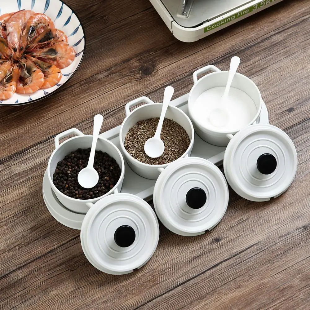 

1 Набор, пластиковая бутылка для соли с крышкой