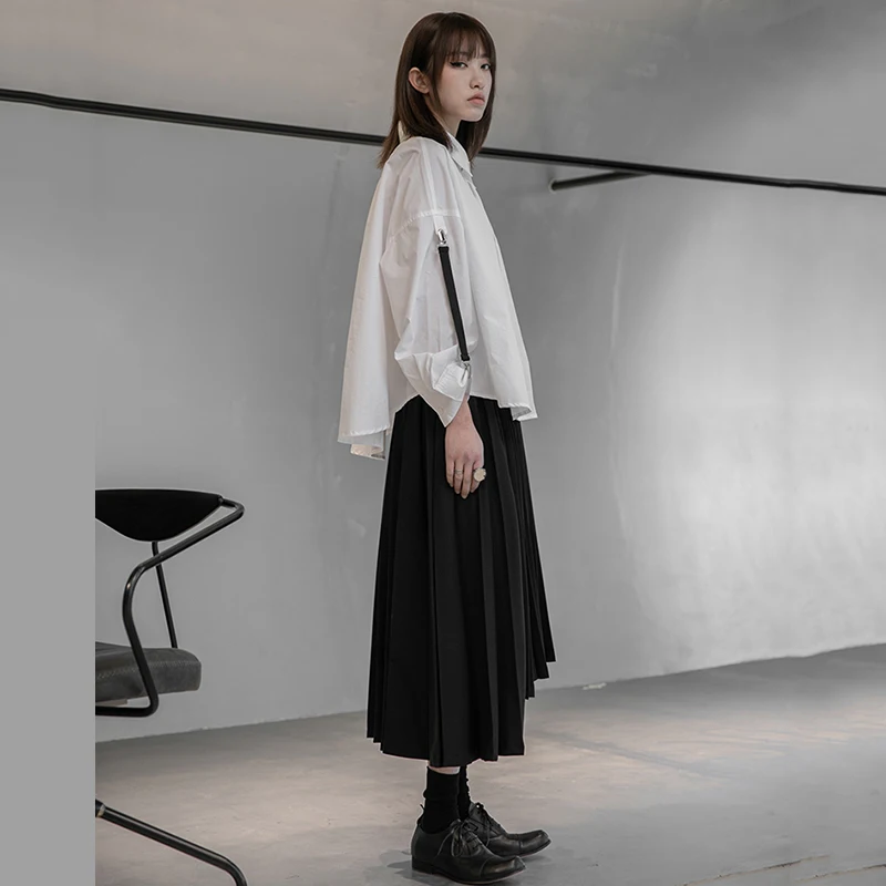 

[EAM] Women White Big Size Casual Blouse New Lapel Batwing Sleeve Loose Fit Shirt Fashion Tide Spring Autumn 2021 1DD6024