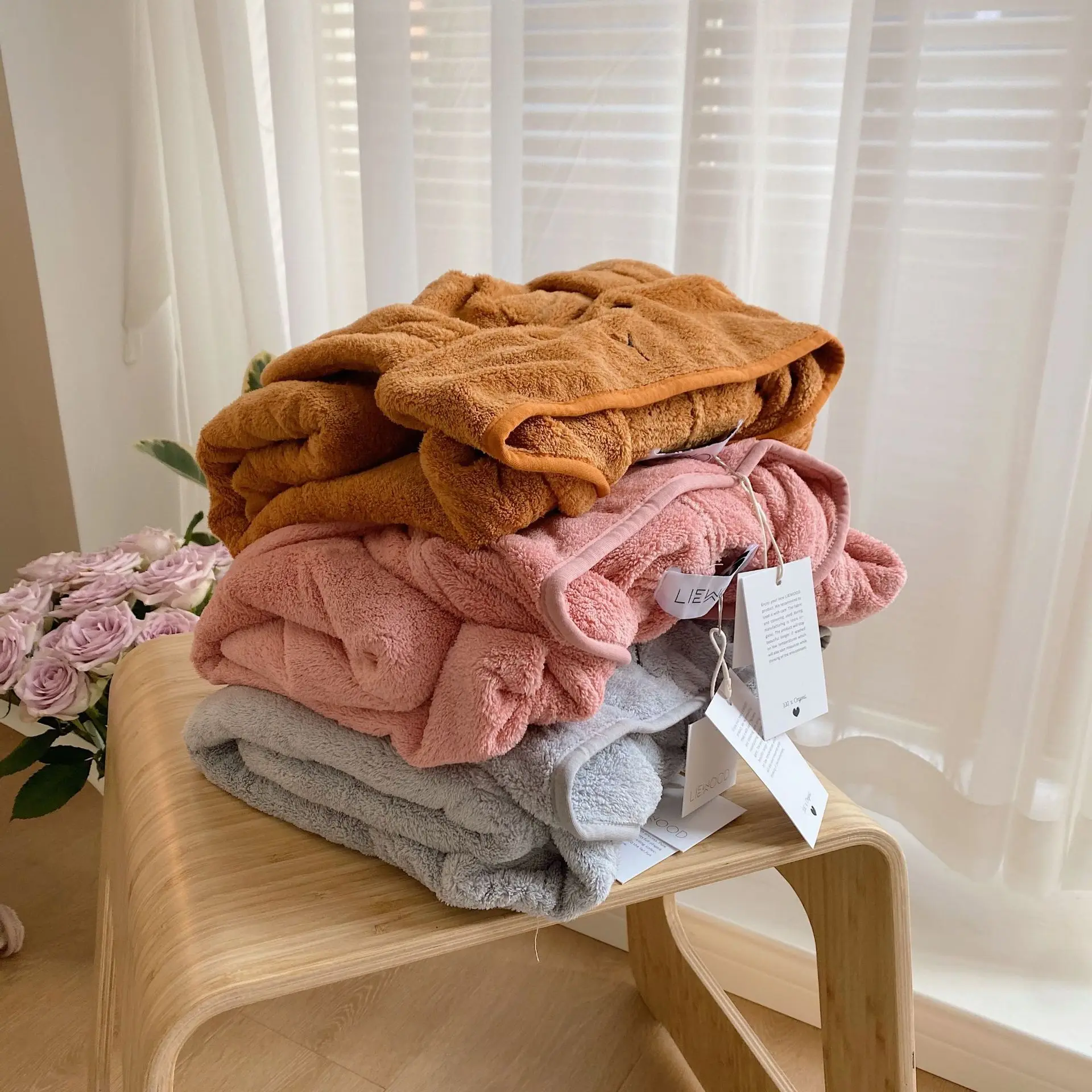 Детский мягкий халат Мультяшные толстовки с капюшоном плащ кроликом одежда для