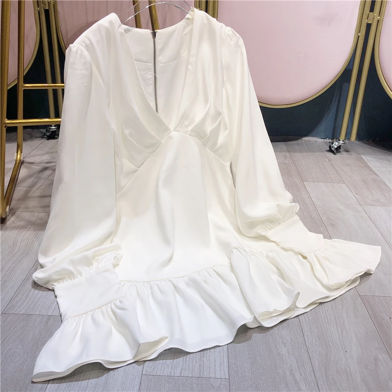 

Deep V Neck Elegant Women Bodycon Dresses Ruffles Sexy Hot Clubwear Fashion 2020 Long Flared sleeves Party Mini Dress 56-5