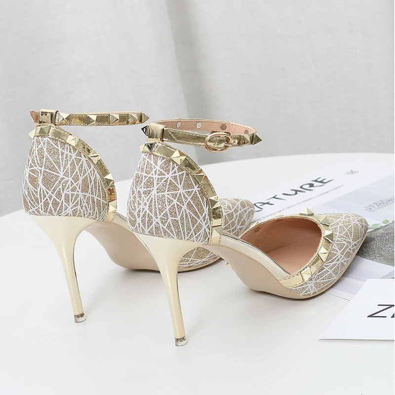 Женские туфли лодочки с острым носком пикантные сандалии геометрическим принтом