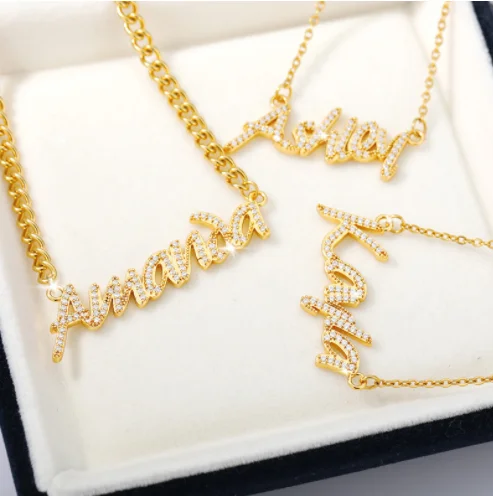 Custom Personalized Letter Name Pendant Necklace Custom Name Zircon Inlaid Zircon Special Gifts Stylish and Elegant for Friends