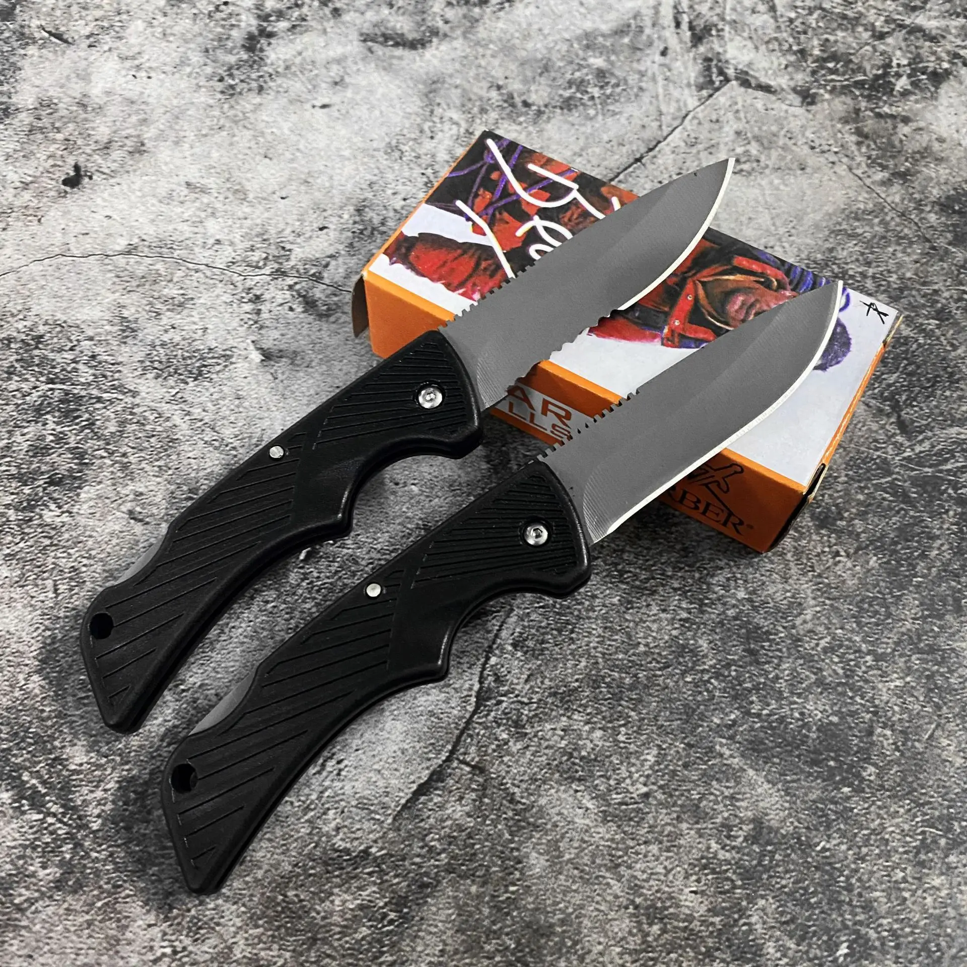 Маленький компактный складной карманный нож разведчик 15 см для выживания