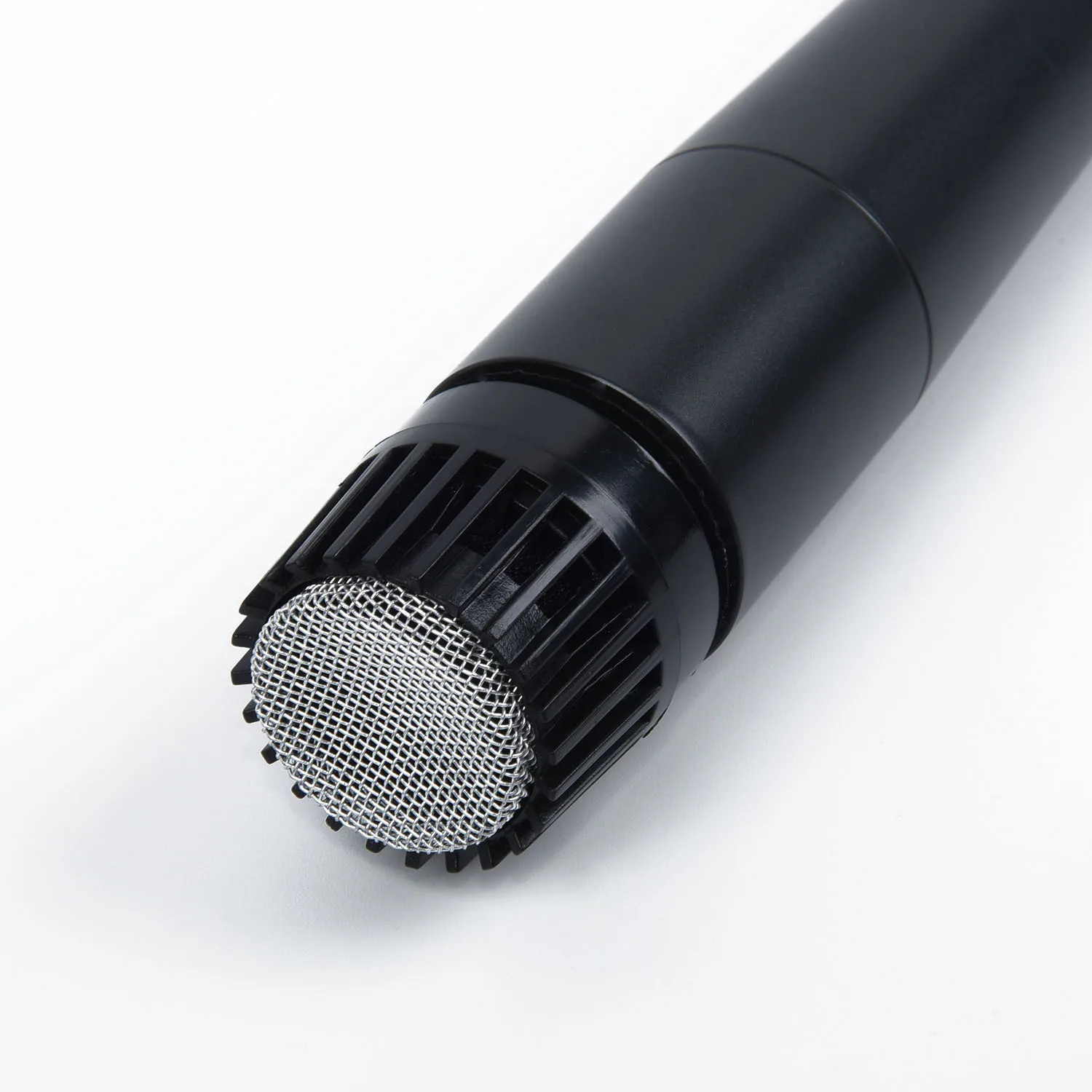 

40hz-16khz Microphone Moving Coil Dynamic Black Wired Professional Handheld Microphone For Karaoke Publicity Stage Performance