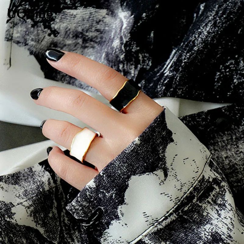 

INS Silver Color Round Black White Enamel Women Finger Rings Jewelry