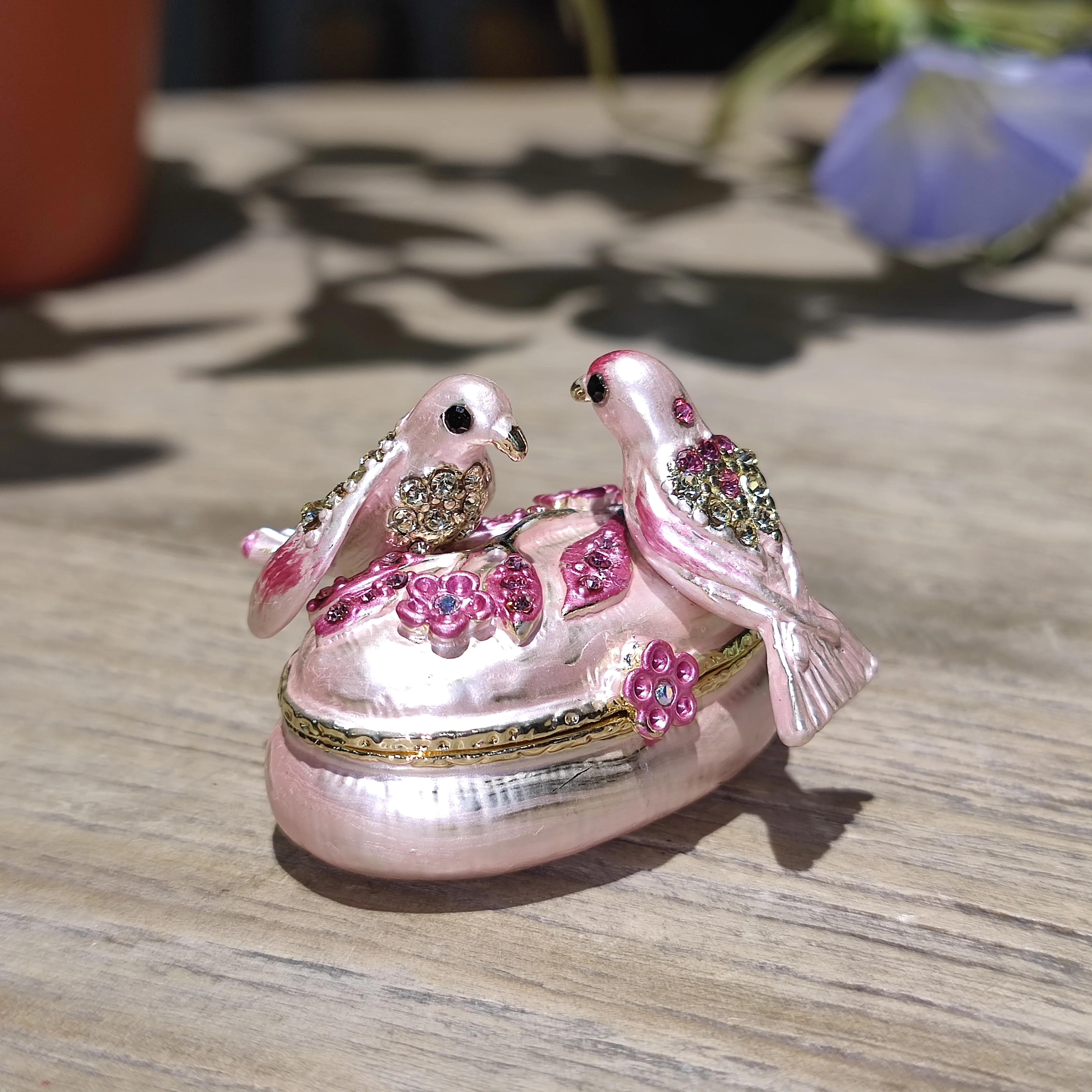 Newest fashion jewelry box Crystal Studded 2 Birds Oval Wedding Trinket Box Bejeweled Ring Display Box