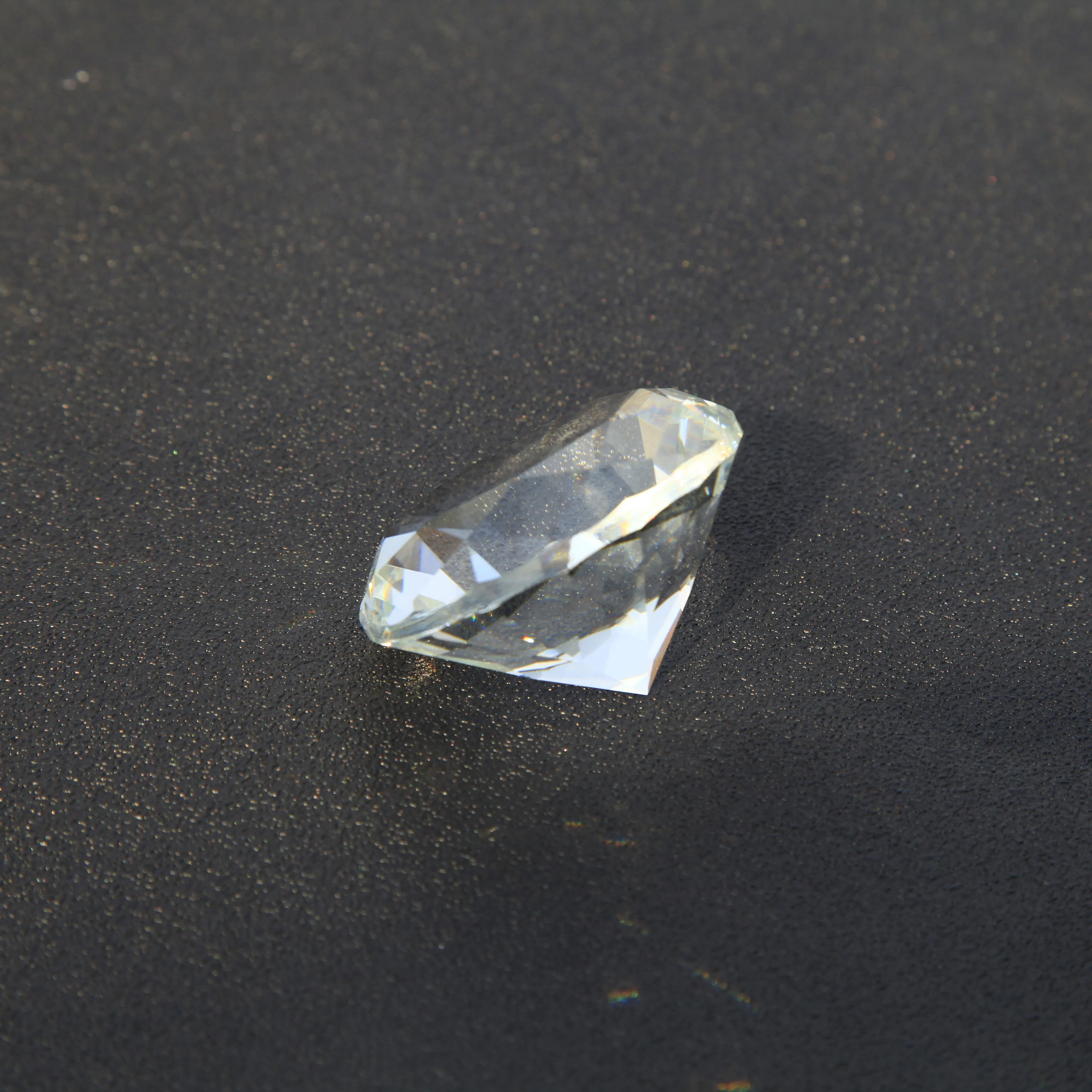 

6MM Glass Diamond Party Decoration Faceted Cut Crystal Diamond Romantic Proposal Home Decoration Ornaments Party Chrismas Gifts