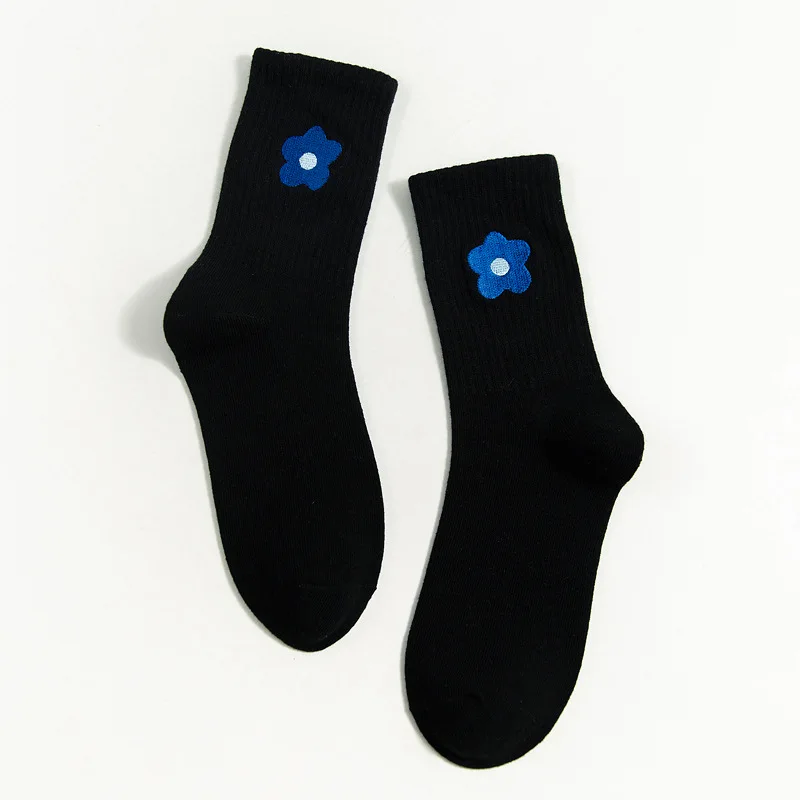 

Women Sweet Socks Embroider Flower Foot Socks Korean Style Boat Socks Comfortable Stocking Fashion Cute Stocking High Quality