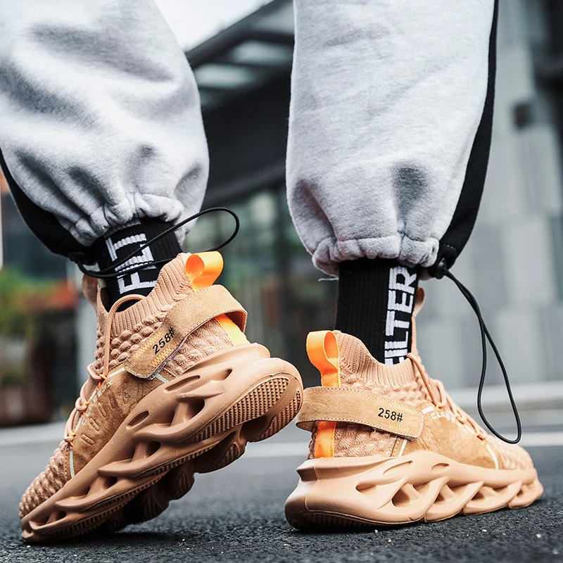 

Fashion Hot New Breathable Running Shoes for Men Blade Cushioning Sneakers Outdoor Athletic Shoes Professional Training Shoes