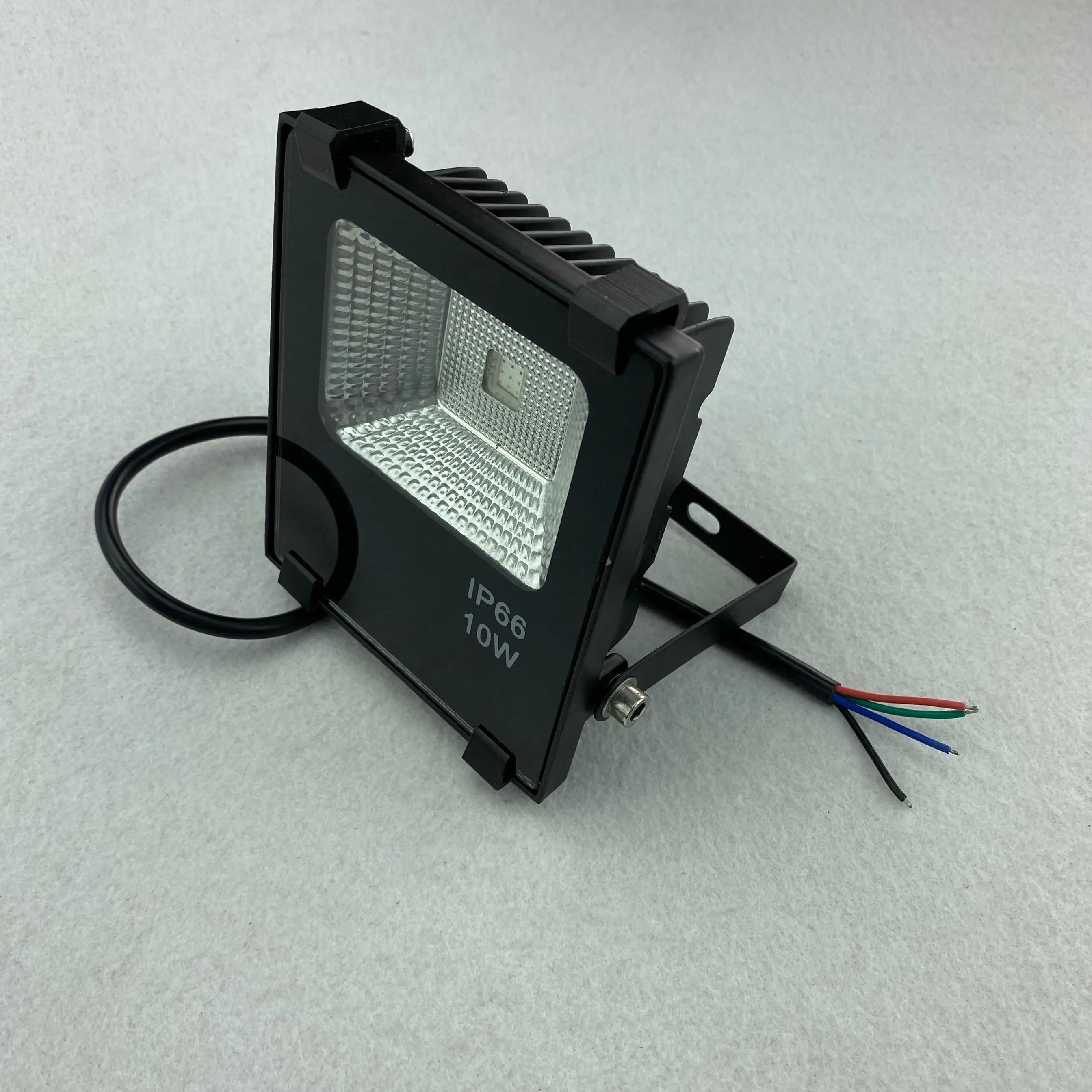 

10W RGB dumb LED COB flood light;DC12V input;with 4 wire PWM driver inside;normal rgb light
