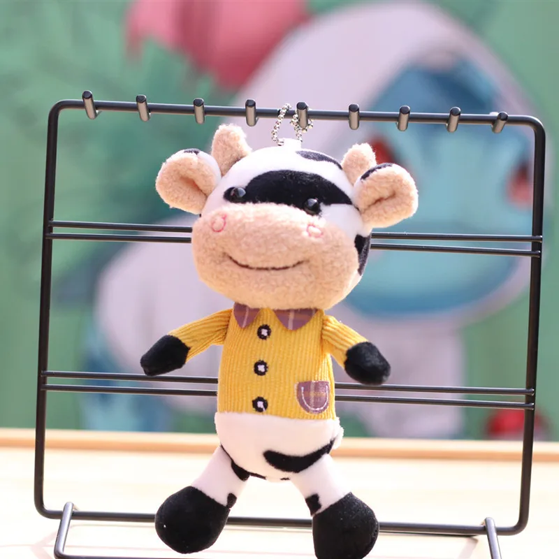 

New Year Cow Keychain Boy Girl Creative Plush Key Chains Cute Lovely Animal 15cm Happy Cattle Keyring Bag Pendant
