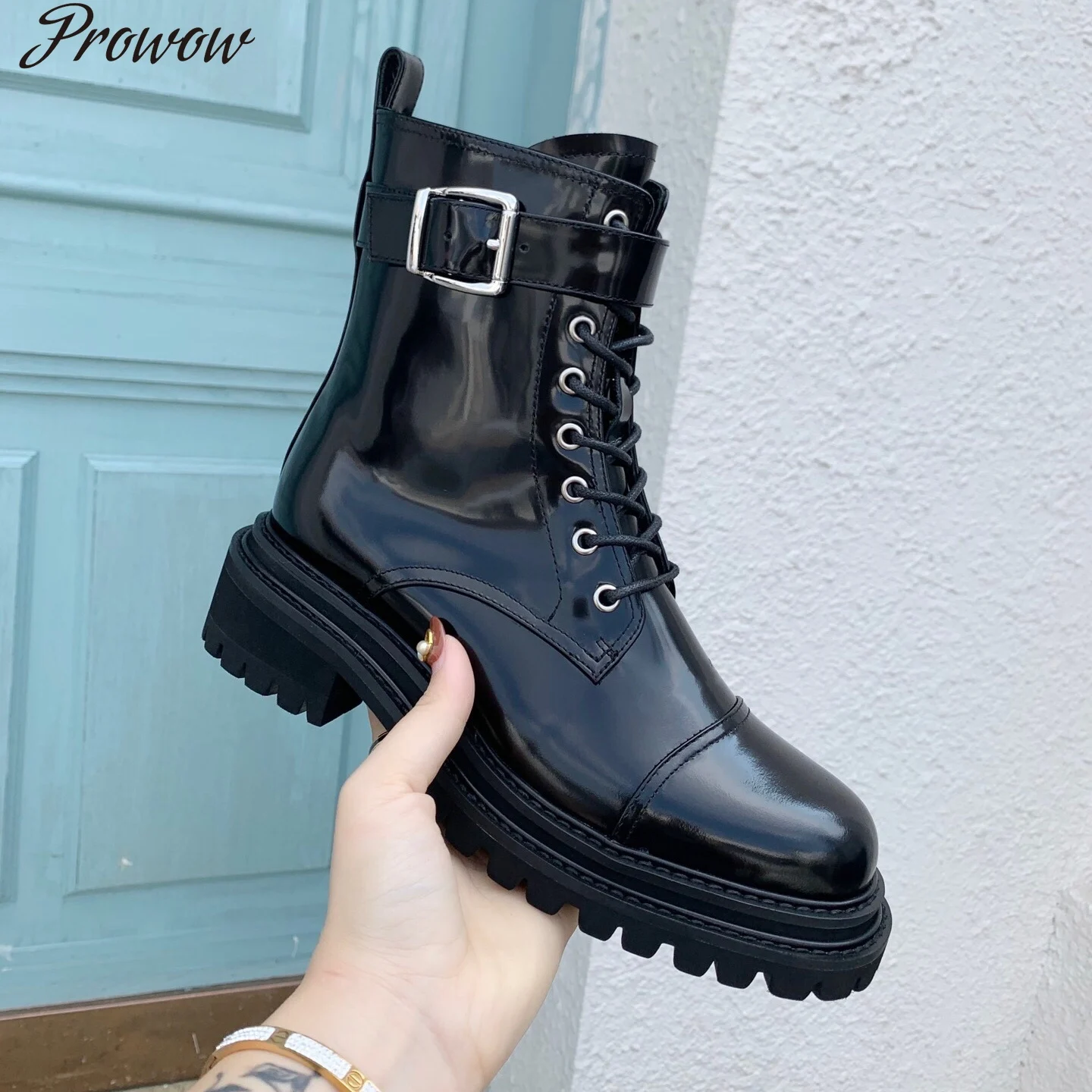 

Женские сапоги из натуральной кожи, до середины икры