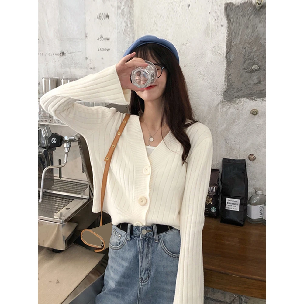 

2020 Autumn Stylish Chic Girls Sweaters Button Cardigan Womens Knit Sweater Short Coat Female Solid V-Neck Long Sleeve Sweater
