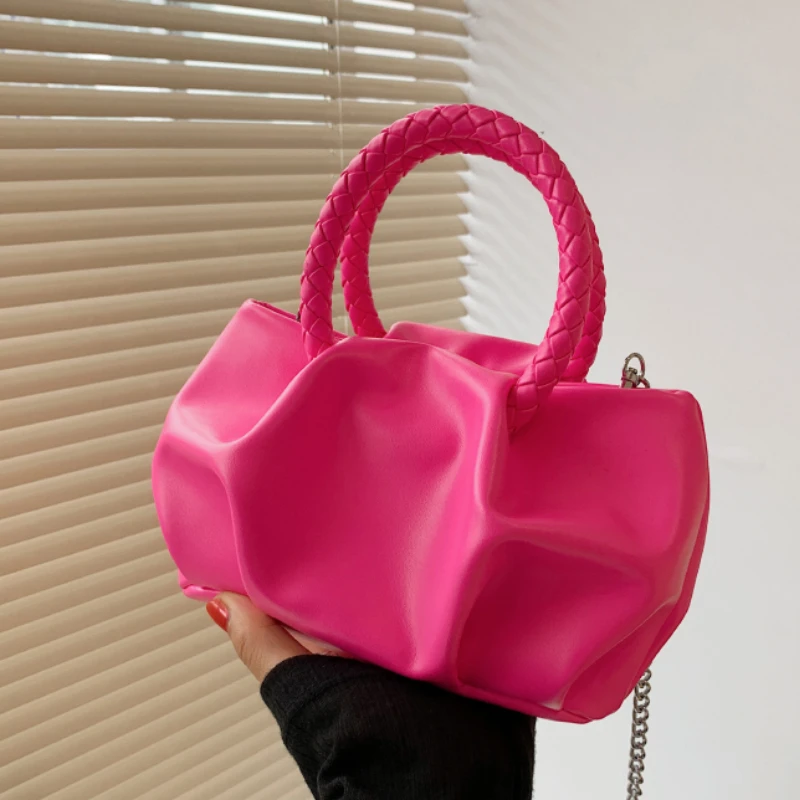 

Однотонные плиссированные маленькие тоуты с тканой ручкой, лето 2021, женская дизайнерская сумка из искусственной кожи, сумка-мессенджер на п...