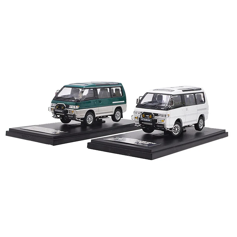 Модель грузовика Deli масштаб 1:43 MC &amp Sunyork 4x4 delica 4WD имитация сплава литый под