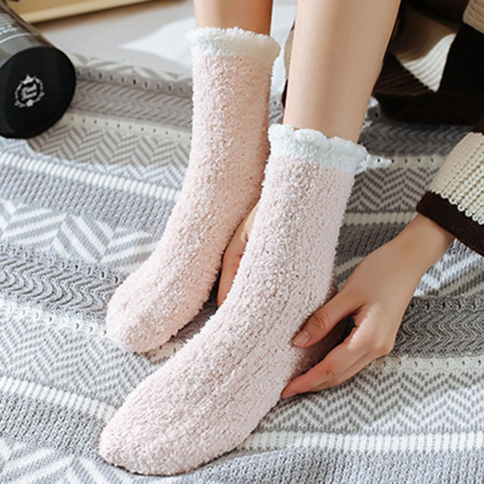 

Corals Fleece Floor Socks Women Winter Indoor Warm Soft Home Sleep Middle Tube Socks For After Childbirth