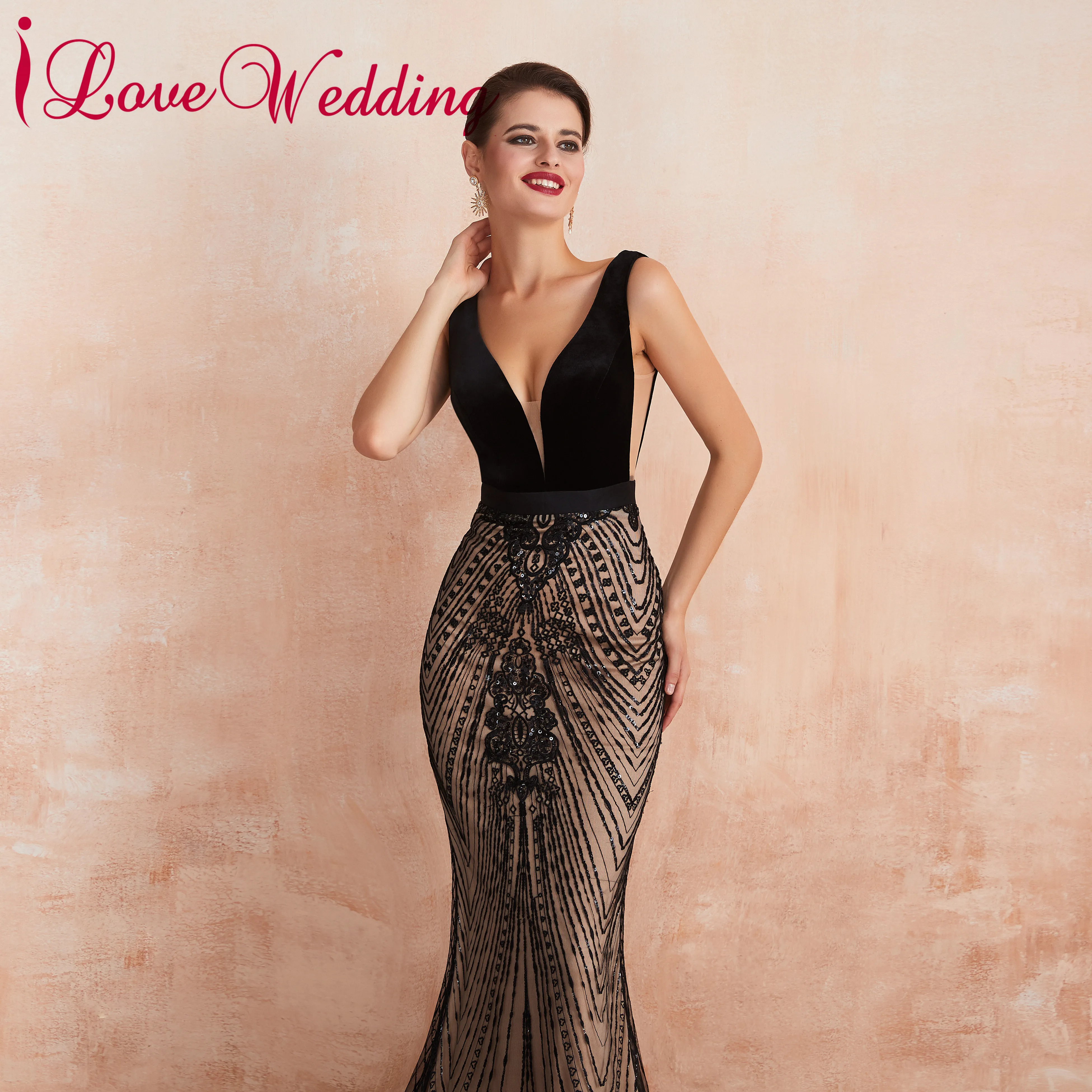 Черное кружевное вечернее платье без рукавов с v-образным вырезом | Свадьбы и