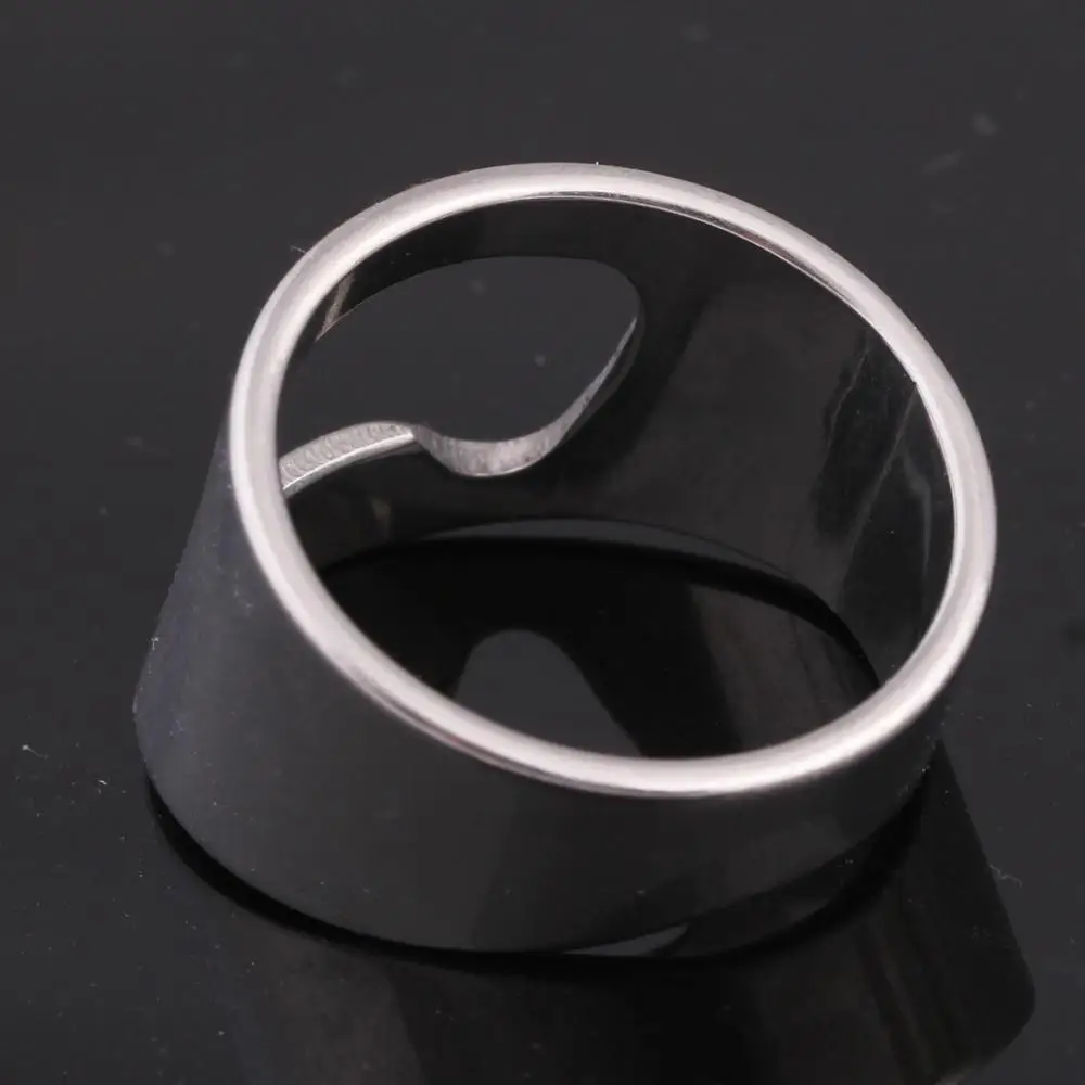 

2021 New Arrival Stainless Steel Finger Ring Corkscrew Chrome Beer Bottle Opener Kitchen Bar Tools Practical Home Gadgets