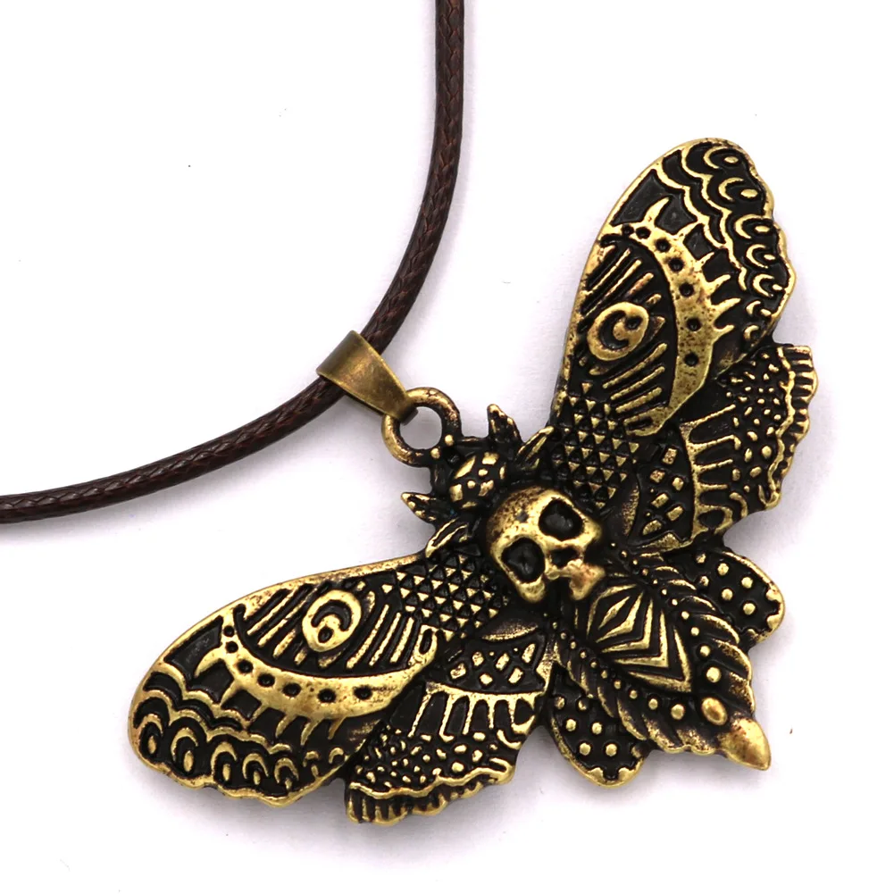 

Retro Personality Skeleton Death Moth Pendant Insect Necklace Hip Hop Punk Jewelry Accessories Unisex Halloween Gift